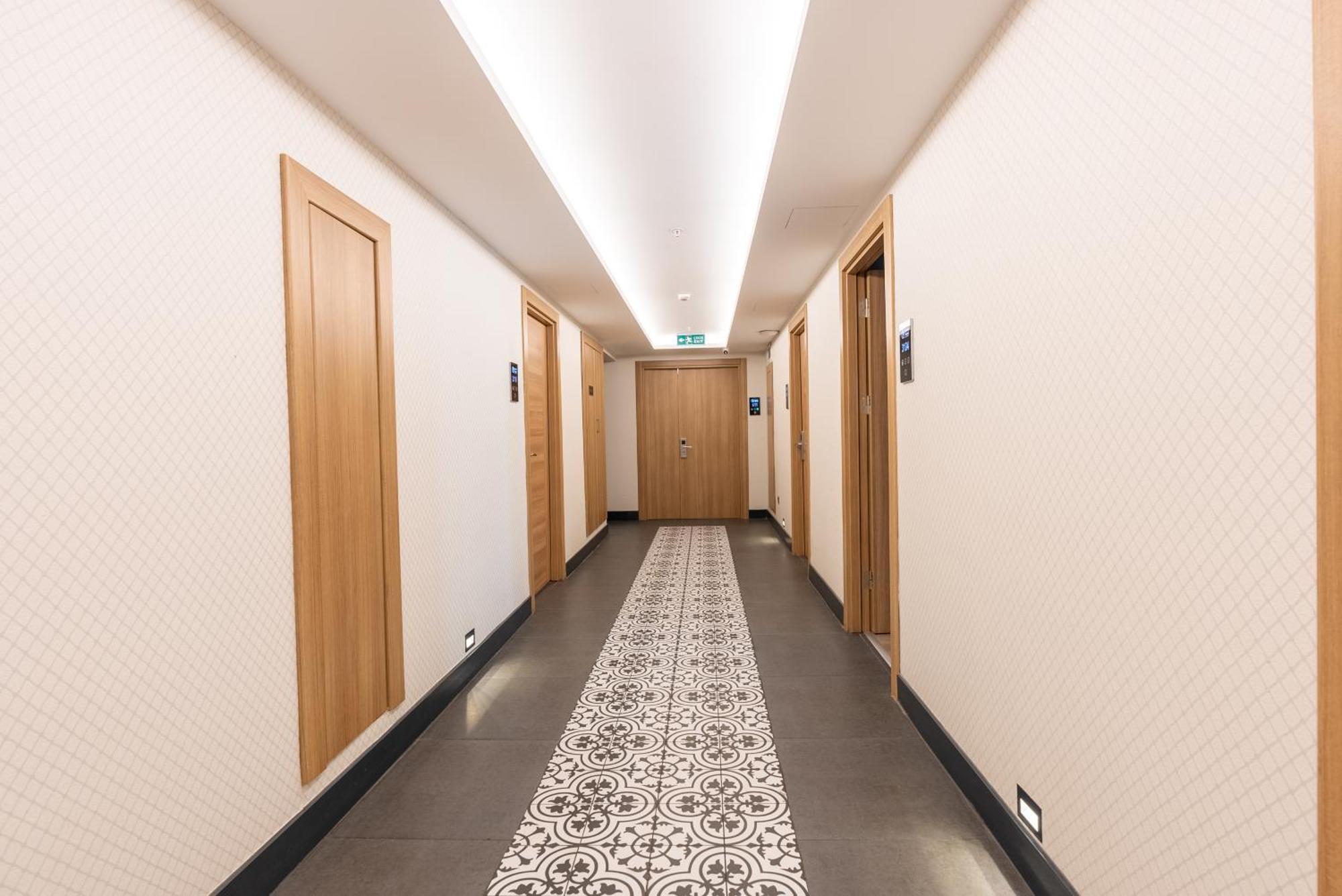 מלון Valens Downtown 4*